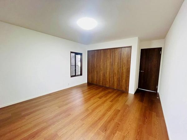 西尾市新渡場町中切の中古一戸建て