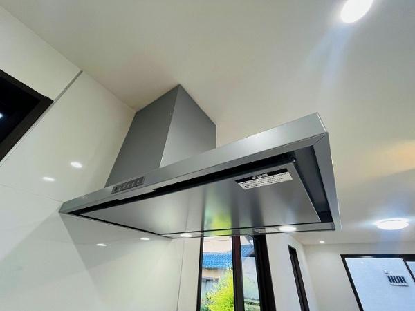 西尾市新渡場町中切の中古一戸建て