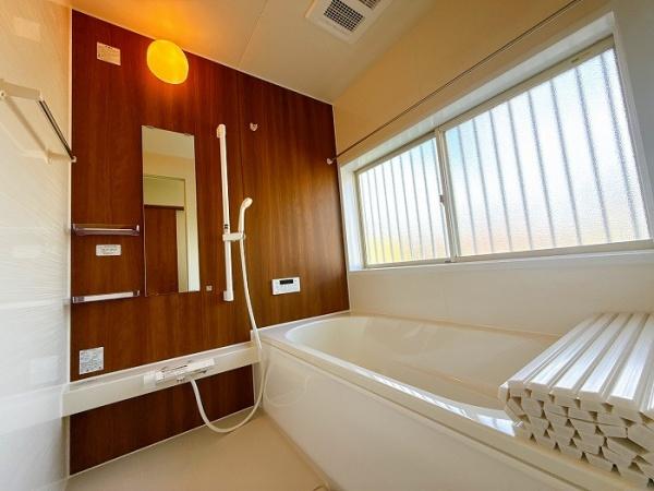 西尾市一色町　中古住宅