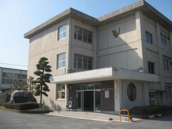 豊田市五ケ丘３丁目の中古一戸建て(豊田市立益富中学校)