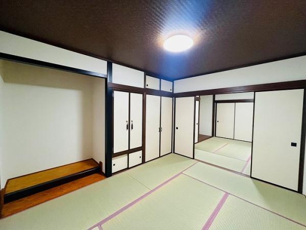 西尾市新渡場町中切の中古一戸建て