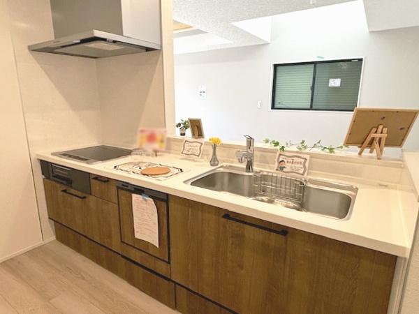 豊田市畝部東町　新築戸建て全2棟　1号棟