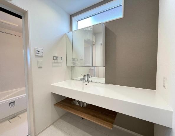 豊田市高上2丁目2期全2棟2号棟　新築戸建て