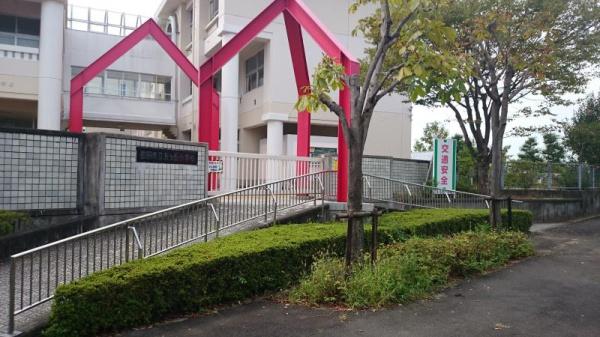 豊田市五ケ丘４丁目の中古一戸建て(豊田市立五ケ丘小学校)