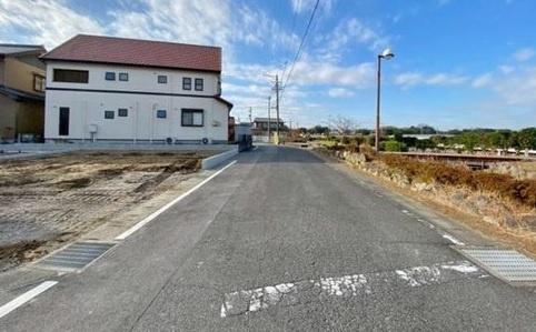 豊田市畝部東町　全2棟B号棟　新築戸建て