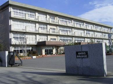 コープ野村新安城B棟(安城市立安城北中学校)