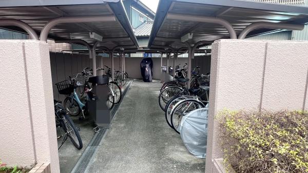 シャトー岡崎３番館