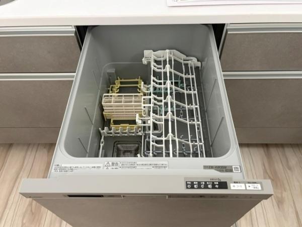 岡崎市中島町　全3棟2号棟　新築戸建て