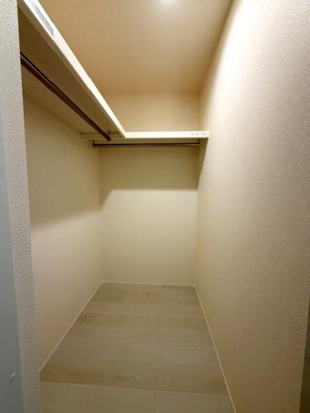 岡崎市緑丘全2棟2号棟　新築戸建て