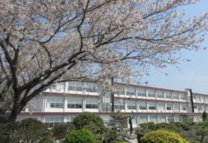 豊川市赤坂町東山の中古一戸建て(豊川市立音羽中学校)