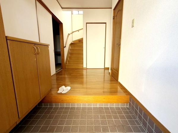 岡崎市美合町五本松　中古住宅