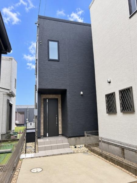 岡崎市大和町 築浅中古住宅