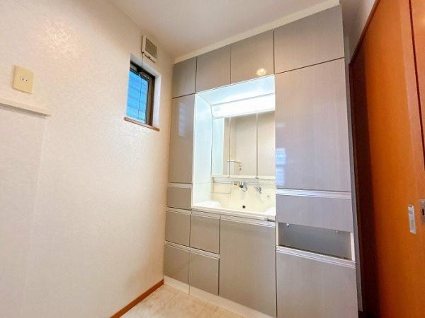 豊田市亀首町八ツ口洞の中古一戸建て