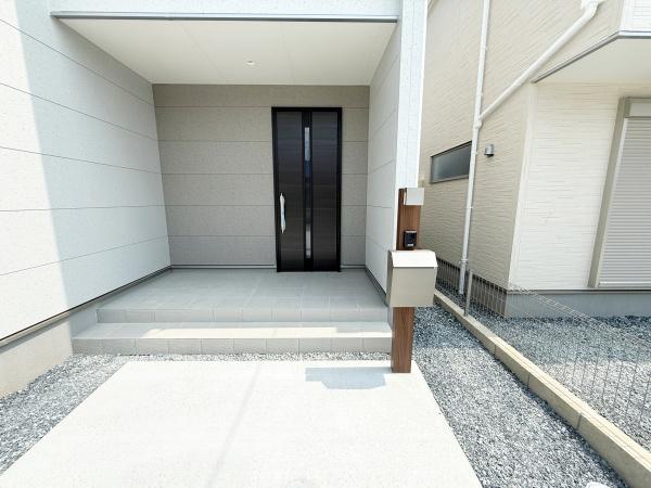 西尾第82米津町全2棟1号棟　新築戸建て