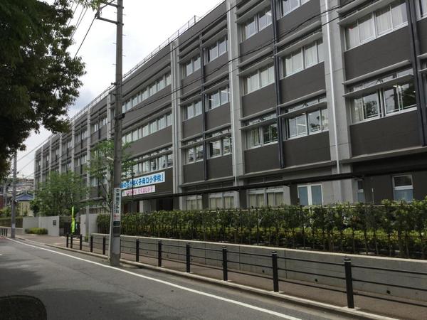 川崎市高津区子母口の新築一戸建(川崎市立子母口小学校)