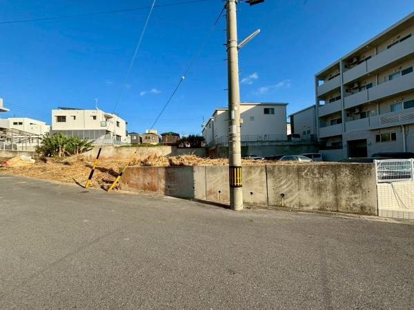 宜野湾市字佐真下の土地