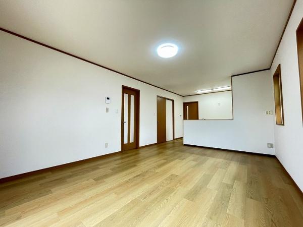 四日市市別名４丁目の中古一戸建て