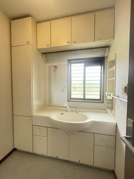四日市市三滝台４丁目の中古一戸建て