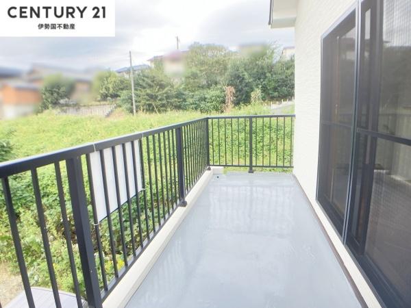 四日市市生桑町の中古一戸建て(バルコニー)