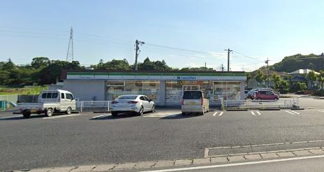 トレステージ三重8丁目　２号棟(ファミリーマート四日市三重団地店)