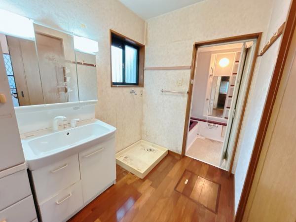 四日市市釆女町の中古一戸建て