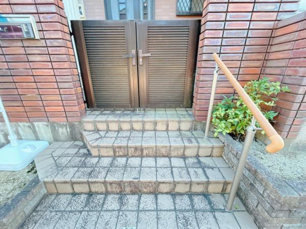 四日市市釆女町の中古一戸建て