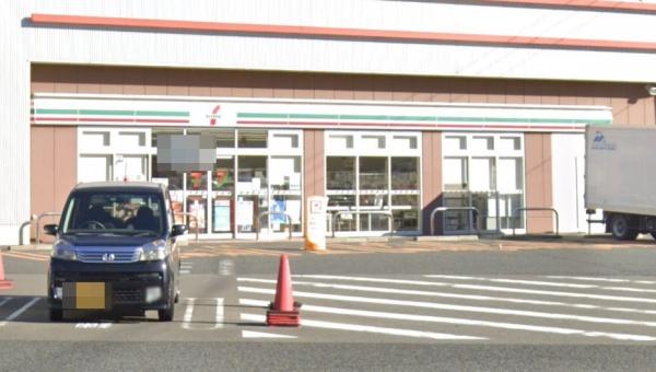 リナージュ四日市生桑町第１期　１号棟(セブンイレブン四日市生桑町北店)
