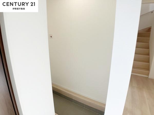 クレイドルガーデン鈴鹿市長太栄町第4　２号棟