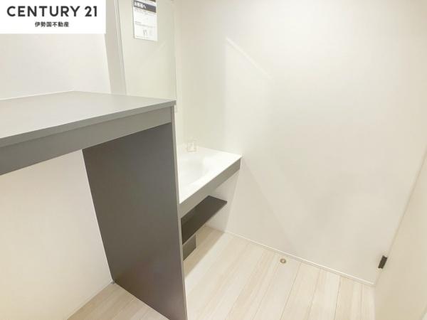 リナージュ四日市馳出町1丁目　1期　２号棟