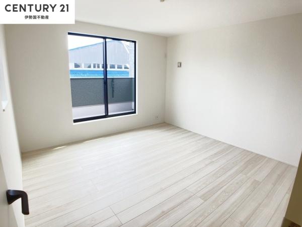 リナージュ四日市馳出町1丁目　1期　２号棟