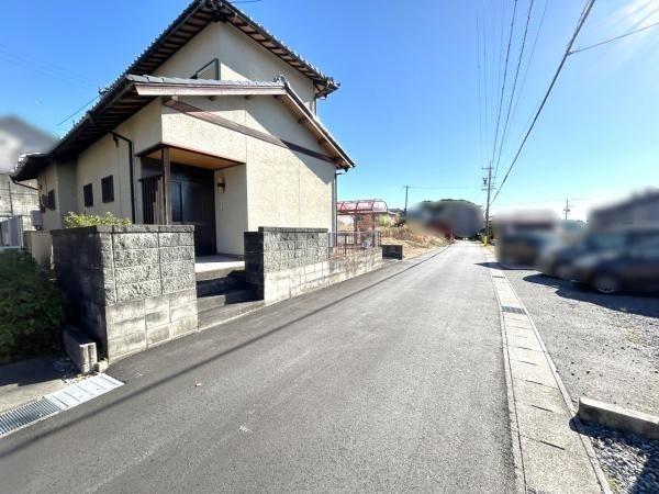 四日市市小古曽５丁目の中古一戸建て