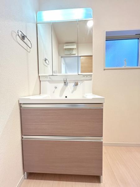 四日市市曙町の中古一戸建て