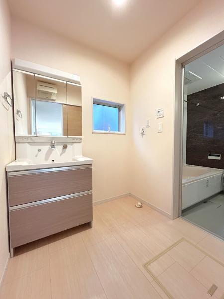 四日市市曙町の中古一戸建て