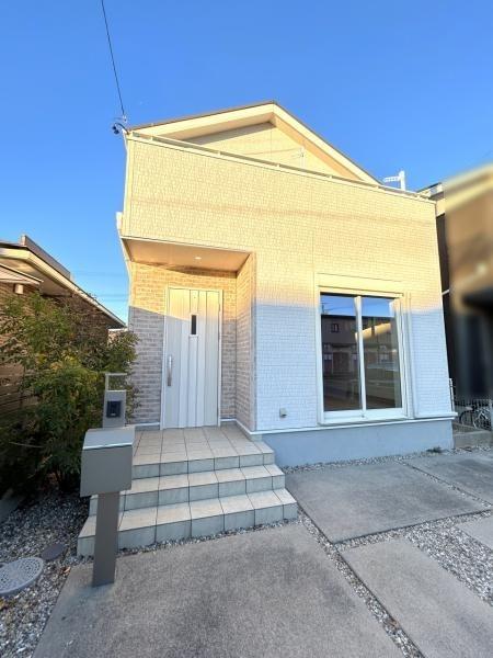 四日市市曙町の中古一戸建て