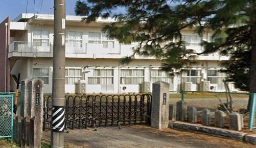 タマタウン菰野II　４号棟(菰野町立千種小学校)