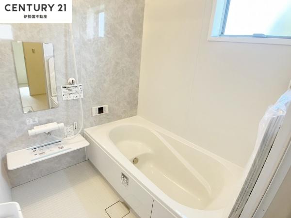 リーブルガーデン四日市市智積町　３号棟