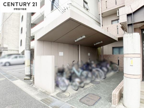 ロイヤルコート堀木