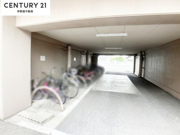 ロイヤルコート堀木