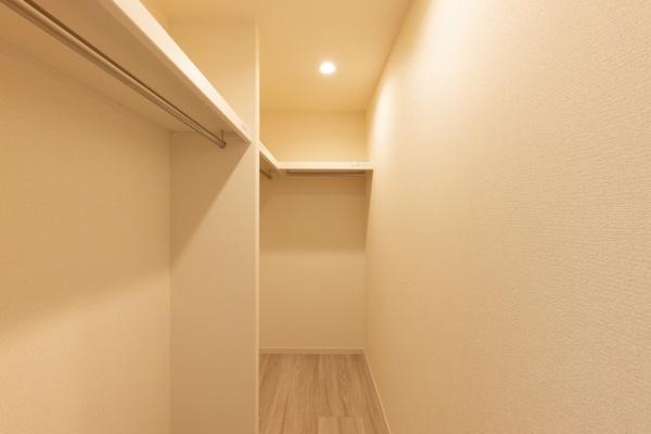 リーブルガーデン四日市市楠町北五味塚第１０　７号棟