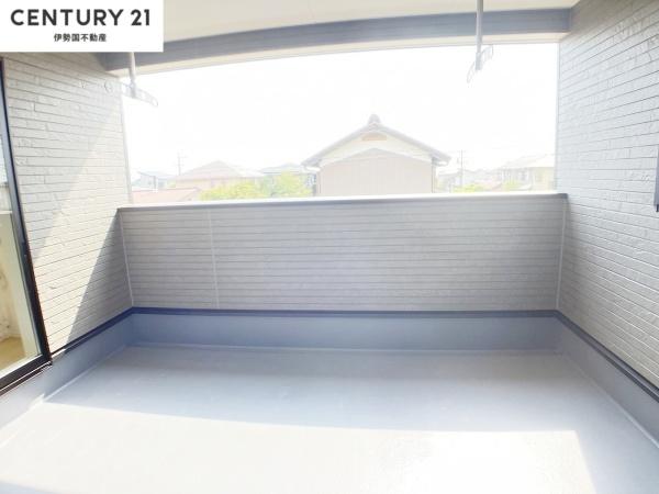 クレイドルガーデン菰野町大羽園紫垣町　第２　１号棟