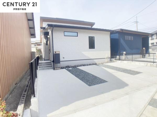 四日市市大字東阿倉川の中古一戸建て
