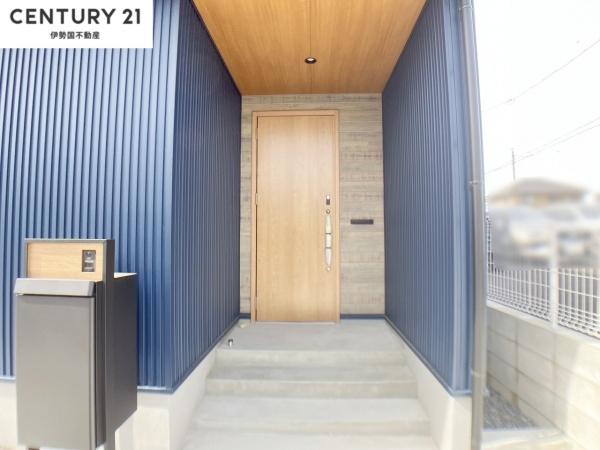 四日市市大字東阿倉川の中古一戸建て