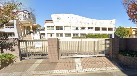 四日市市北条町の中古一戸建て(四日市市立中央小学校)