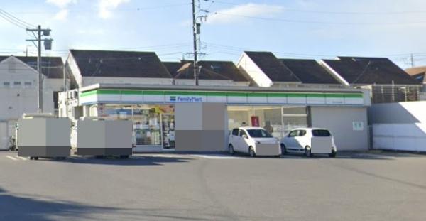 四日市市泊山崎町の中古一戸建て(ファミリーマート四日市泊山崎店)