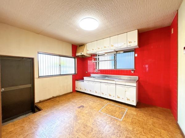 四日市市平津新町の中古一戸建て