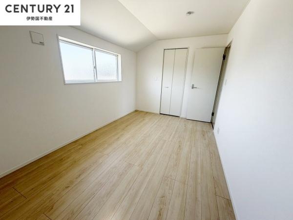 クレイドルガーデン菰野町菰野　第14　1号棟