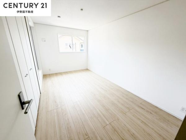 クレイドルガーデン菰野町菰野　第14　1号棟