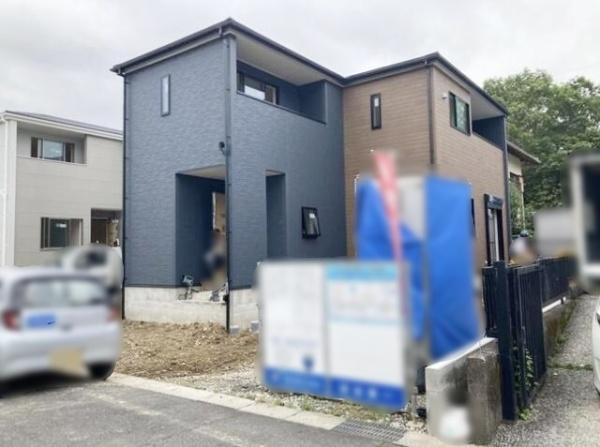 リーブルガーデン菰野町大羽根園第４　２号棟