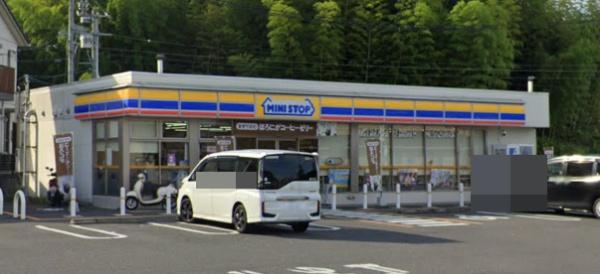 リナージュネクスジー四日市市東垂坂町　01期(ミニストップ四日市垂坂店)