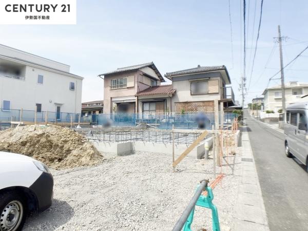 リナージュネクスジー四日市市小杉町01期　２号棟